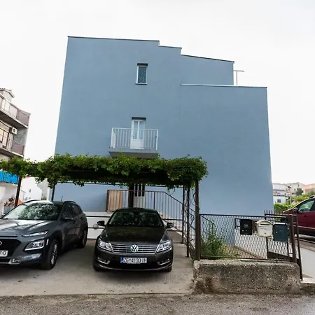 B&r Apartament